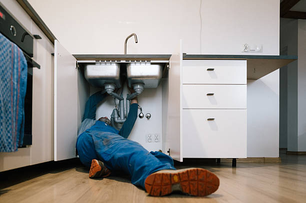 Professional Leak Detection technician working in Sharpsville, IN